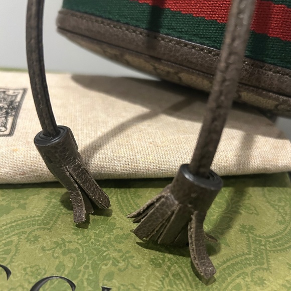 Gucci Ophidia Bucket Bag - Picture 4 of 6